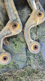 NISSAN PATROL predni ramena - 2