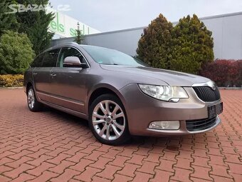 Superb 2.0 TDI 125kW Elegance DSG,tažné,xenon,navi - 2