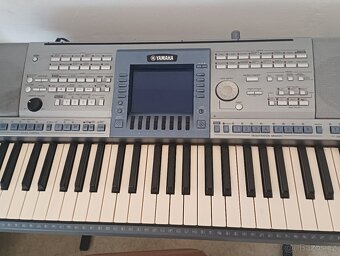 Yamaha PSR 1500 - 2