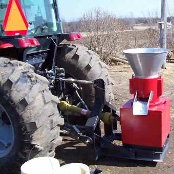 Prodám Peletovací lis za traktor, ihned k odběru - 2