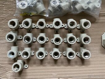 Nová PPR nástěnná kolena 20 x 1/2" - 2