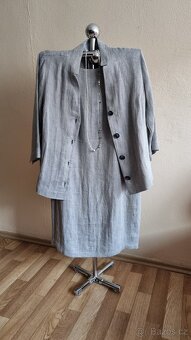 Křížový stojan / věšák - 2