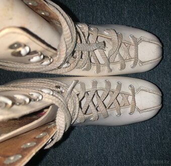 Dívčí lední brusle 22,5 - 2