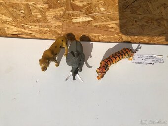 Zvířata figurky - 2