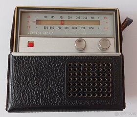 Rádio VEGA 402 - 2