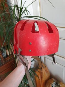 Retro hokejová helma OKULA 60-70léta - 2