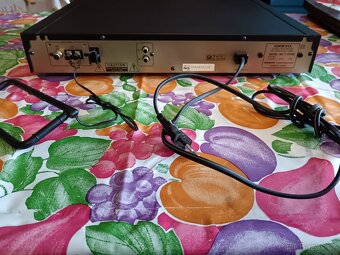 ONKYO INTEGRA T-4450 STEREO TUNER - 2