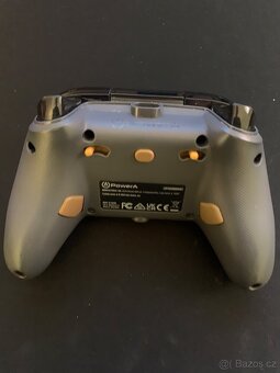 Prodám ovladač k xboxu X/S - 2