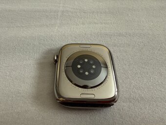 Apple Watch 10, přírodní titan, esim, Istyle - 2