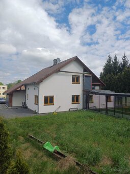 Rodinný dům 230m2, garáž, výřivka, krytý bazén, pára - 2