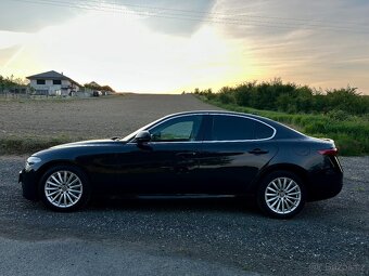 Alfa Romeo Giulia 2.2 JTDM Basis Navi Servisovane Tažné - 2