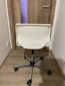 Židle - 2