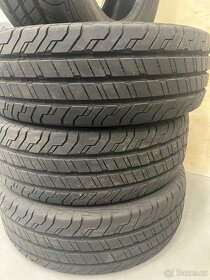 Continental 215/65/16 C - 2