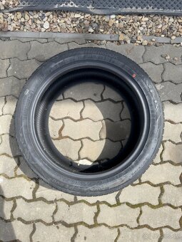 Hankook Winter I-Cept EVO 2 255_40 R18 - 2