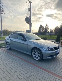 BMW E90 318i - 2