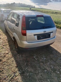 Ford fiesta - 2