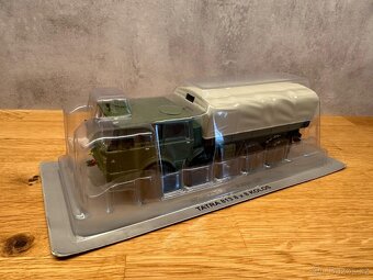 TATRA 813 8x8 KOLOS 1/43 Dea Premium + polepy ČSĽA /AČR - 2