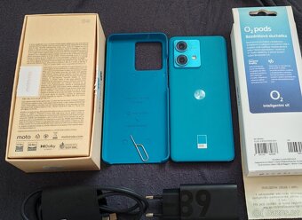 Motorola Edge 40 Neo, 12GB/256GB Caneel Bay - 2