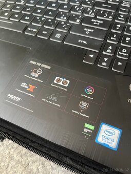 Výkonný herní notebook ASUS TUF Gaming FX505GT + 2 brašny - 2