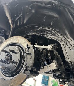 Kompletní antikorozní ochrana podvozku a dutin - 2