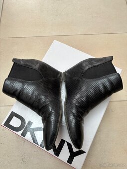 Dámské kotníčkové boty, DKNY vel.37,5, kožené - 2