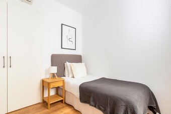 Pronájem bytu 2+kk – 48 m² - 2