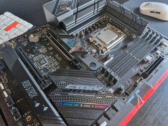 Asus ROG Strix B760-F gaming WiFi - 2