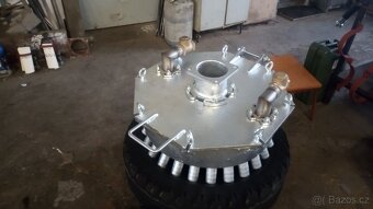 Rozdělovací hlava na diskový aplikátor - 2