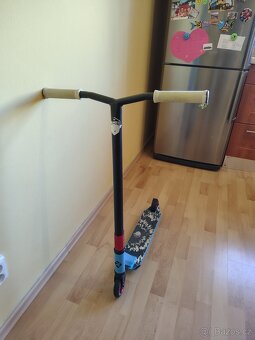 Koloběžka Street Surfing Bandit - 2