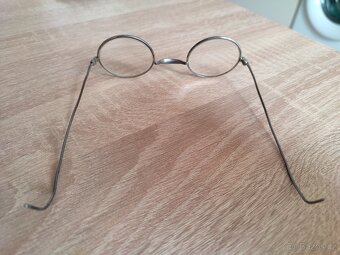 Historické brýle lennonky - 2