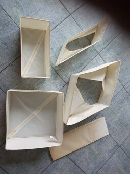 Chlapecké oblečení, pastelky,bačkory, úložný box, pytel - 2