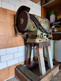 Dvoukotoučová bruska   na 380 V - 2