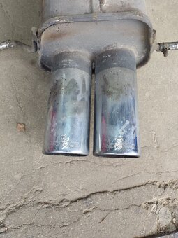 P: výfuk impreza turbo - 2