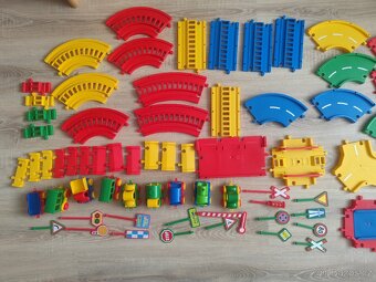 Stavebnice+ kostky na hraní - 2