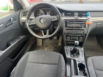 Škoda Superb 2015 - polep Bolt - 2