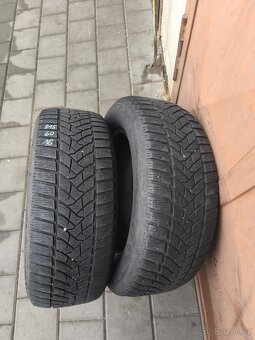 Dunlop zimní 215/60/16 - 2