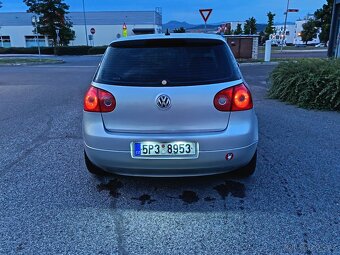 VW golf 5 1.9 TDI - 2