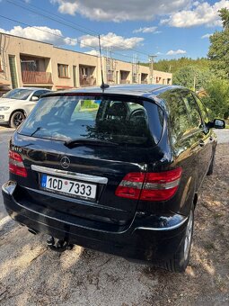 Mercedes B 170 - 2