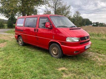 Transporter T4 s posteli 2.5tdi 75kw - 2