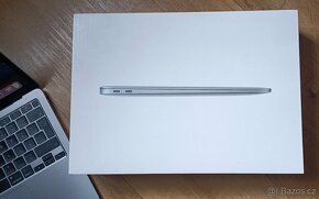 MacBook Air 13" 2020, 8GB ram, 512GB SSD - 2