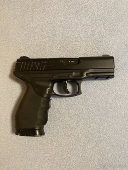 Airsoftová pistole - 2