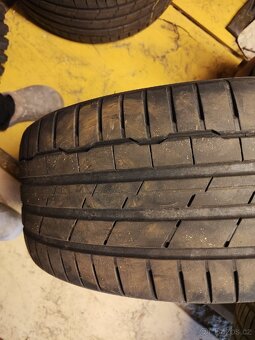 Pneu Hankook R20 - 2
