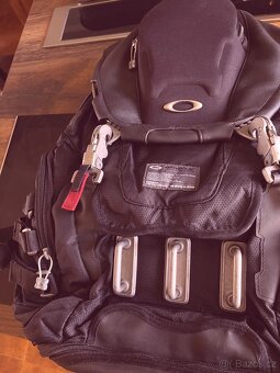 Ikonický batoh Oakley Tactical Field Gear - 2