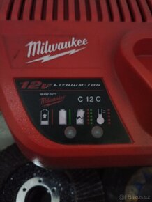 Milwaukee nabíječky - 2