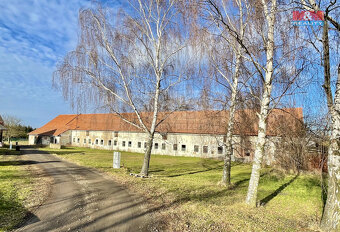 Prodej zemědělského objektu, 1700 m², Dolní Chvatliny - 2