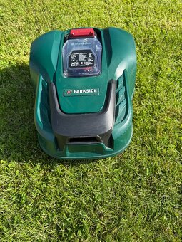 Robotická sekačka PARKSIDE Smart PMRDA 20-Li B2, 4Ah + garáž - 2