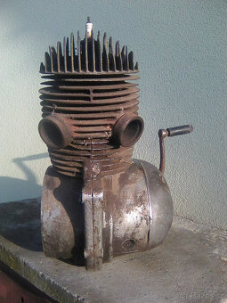 Jawa 250/350 Kývačka ND- motor,nádrž,kastlíky na FABku...... - 2