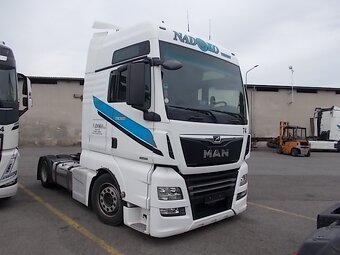 Tahač MAN TGX LowDeck - 2