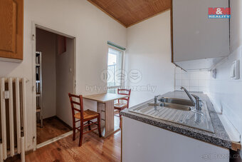 Prodej bytu 1+1, 36 m², Karlovy Vary, ul. K. Čapka - 2