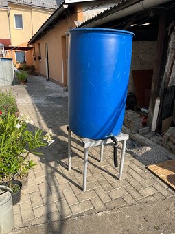 sudy 220 l na dešťovou vodu - 2